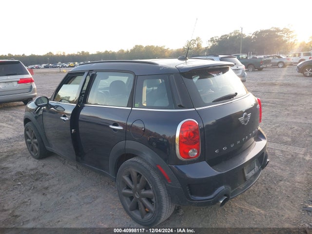 2013 MINI COUNTRYMAN WMWZC3C51DWP23749 Photo 2