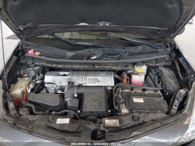 Toyota Prius V Two 2016 JTDZN3EUXGJ054318 Image 10
