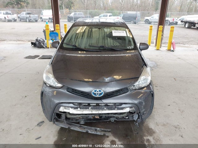 Toyota Prius V Two 2016 JTDZN3EUXGJ054318 Image 11