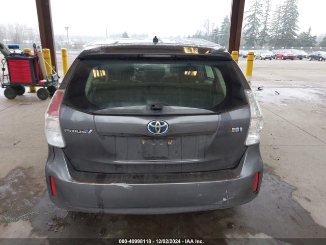 Toyota Prius V Two 2016 JTDZN3EUXGJ054318 Image 15
