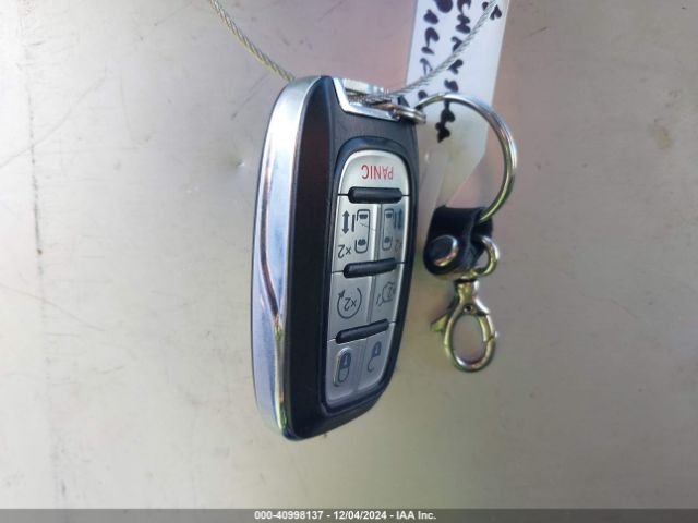 2C4RC1BG5JR269388 Chrysler Pacifica Touring L