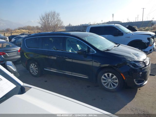 2C4RC1BG5JR269388 Chrysler Pacifica Touring L