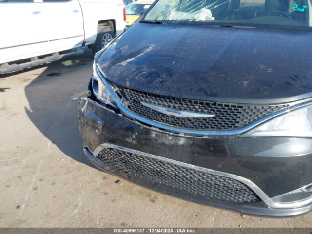 2C4RC1BG5JR269388 Chrysler Pacifica Touring L