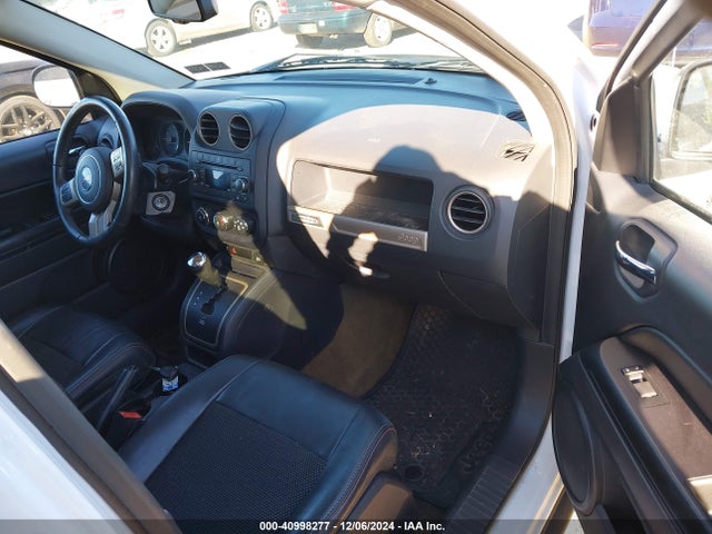 Jeep Compass 75th Anniversary 2016 1C4NJDBB4GD674843 Image 5