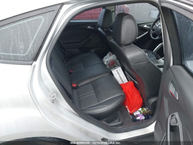 1FADP3K28EL102266 Ford FOCUS SE