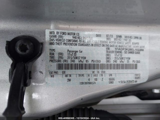 1FADP3K28EL102266 Ford FOCUS SE