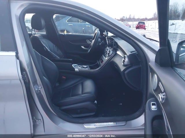 W1KWF8EB2LR577815 Mercedes-Benz C 300 4matic