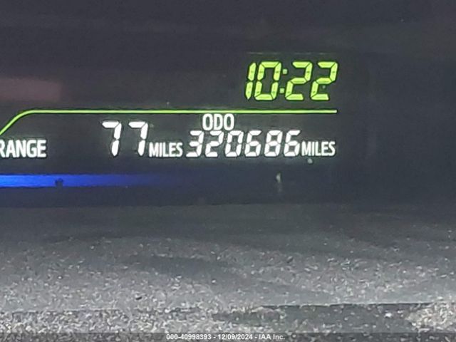 JTDZN3EU6EJ010670 Toyota Prius V Three