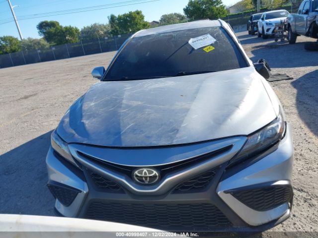 4T1G11AK8NU700846 Toyota CAMRY SE