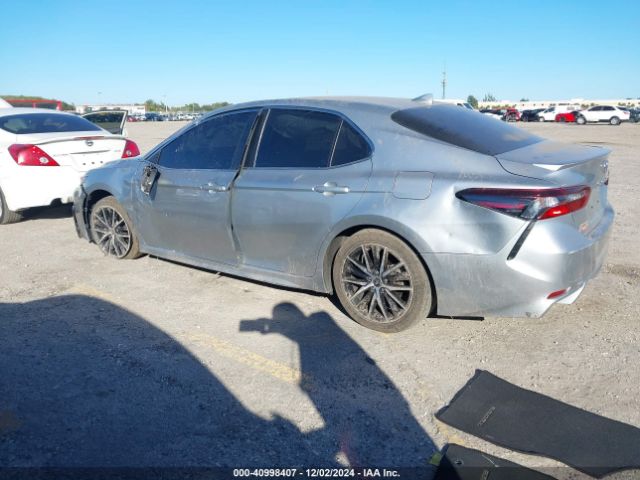 4T1G11AK8NU700846 Toyota CAMRY SE