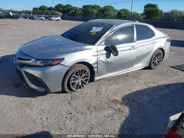 4T1G11AK8NU700846 Toyota CAMRY SE