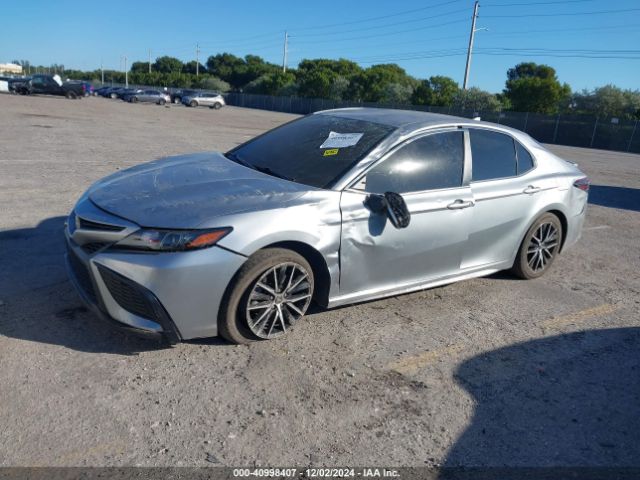 4T1G11AK8NU700846 Toyota CAMRY SE