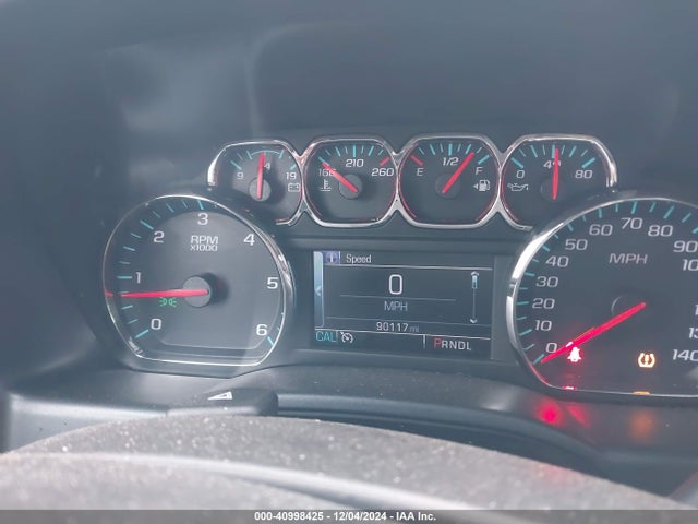 1GCVKREC0JZ187308 Chevrolet Silverado 1500 1lt