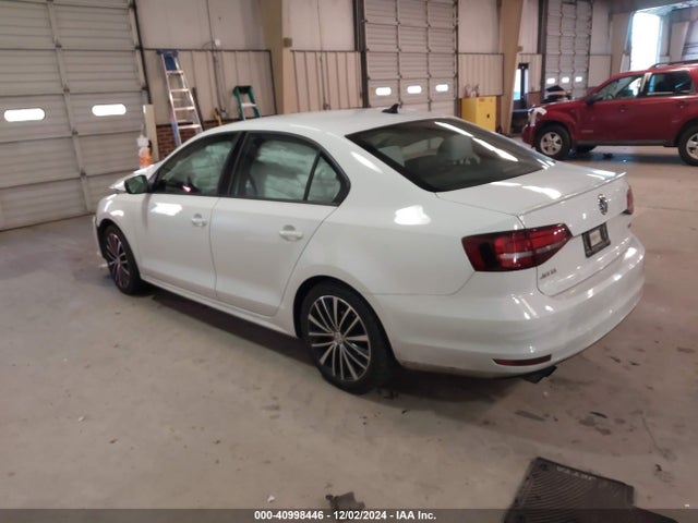 3VWD17AJ3GM404879 Volkswagen Jetta 1.8t Sport
