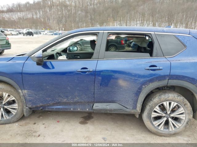 5N1BT3BB3NC703769 Nissan Rogue Sv Intelligent Awd