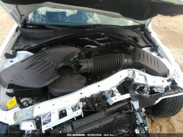 2022 CHRYSLER 300 2C3CCADG6NH190993 Photo 9