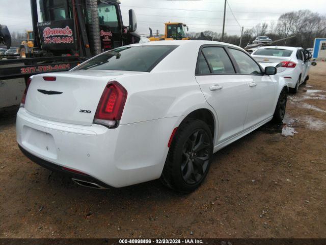2022 CHRYSLER 300 2C3CCADG6NH190993 Photo 3
