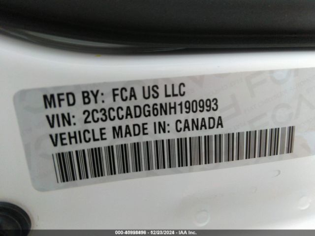 2022 CHRYSLER 300 2C3CCADG6NH190993 Photo 8