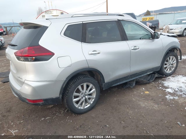 Nissan ROGUE SV 2018 5N1AT2MV7JC707864 Image 4