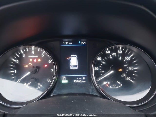 Nissan ROGUE SV 2018 5N1AT2MV7JC707864 Image 7
