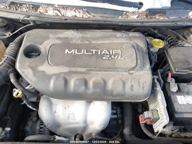 1C3CCCCB1FN718983 Chrysler 200 C