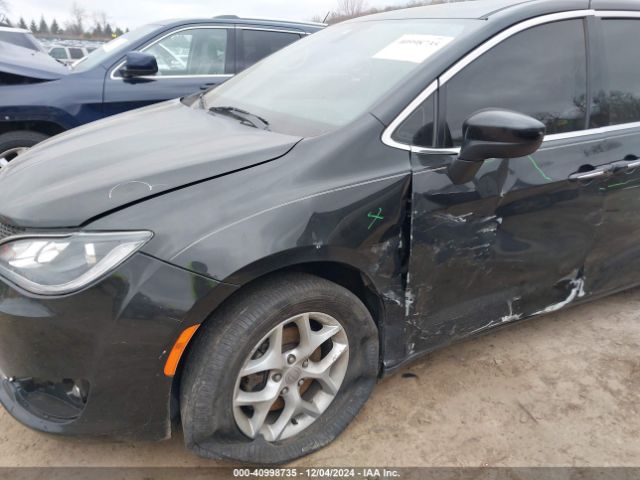 2C4RC1BGXHR777401 Chrysler Pacifica Touring Plus