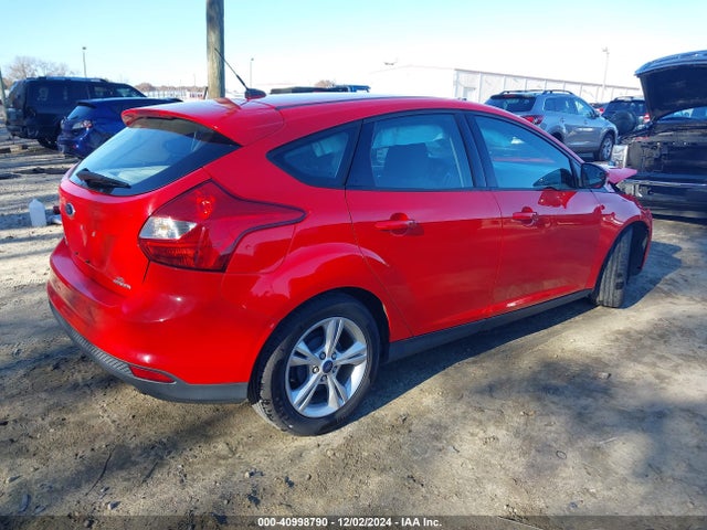 Ford FOCUS SE 2014 1FADP3K29EL126513 Image 4