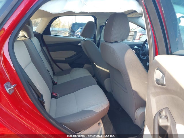 Ford FOCUS SE 2014 1FADP3K29EL126513 Image 8