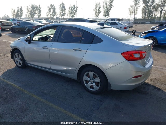 Chevrolet Cruze Ls Auto 2017 3G1BC5SMXHS572378 Image 3