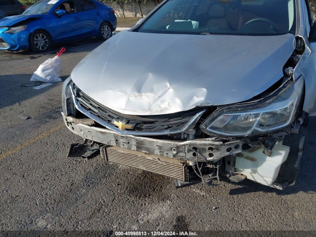 Chevrolet Cruze Ls Auto 2017 3G1BC5SMXHS572378 Image 6