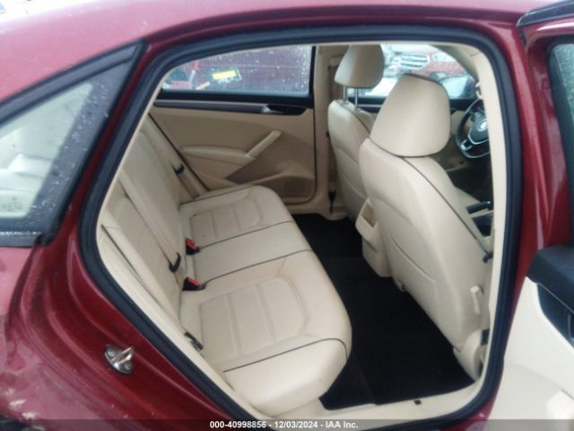 1VWAA7A38JC020660 Volkswagen Passat 2.0t R-line/2.0t S