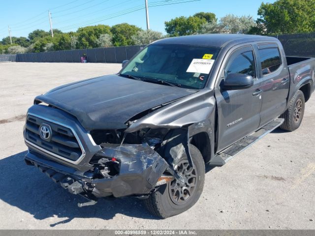 5TFAZ5CN8HX050064 Toyota Tacoma Sr5 V6