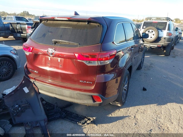 Toyota Highlander Xle 2019 5TDJZRFH4KS978951 Image 4