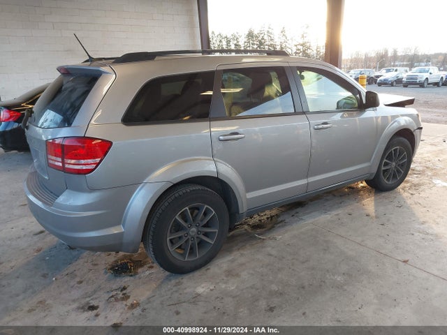 Dodge JOURNEY SE 2018 3C4PDCAB9JT241970 Image 4