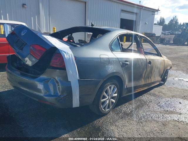 3VWD17AJ4EM247781 Volkswagen Jetta 1.8t Se