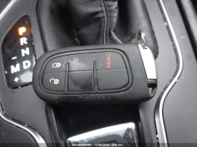 1C4PJMLB9KD367698 Jeep Cherokee Latitude Plus 4x4