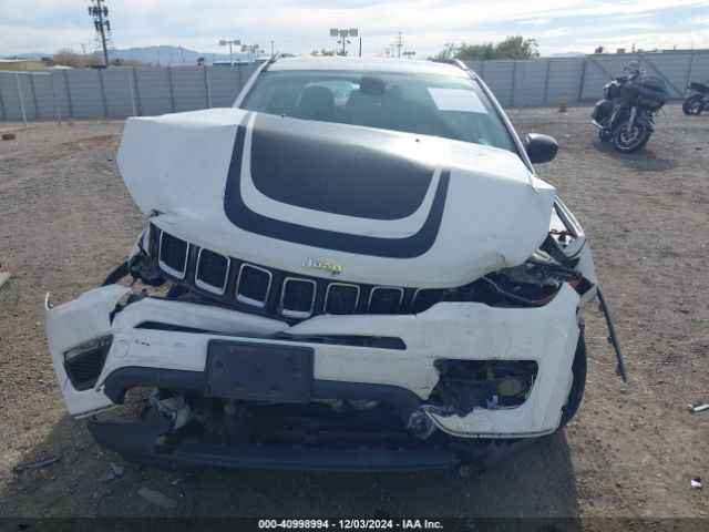 3C4NJCAB0JT286313 Jeep Compass Sport Fwd