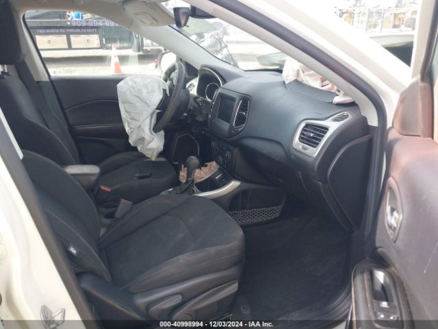 3C4NJCAB0JT286313 Jeep Compass Sport Fwd