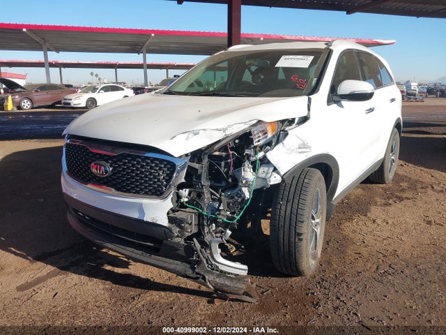 5XYPG4A55JG367791 KIA Sorento 3.3l Lx