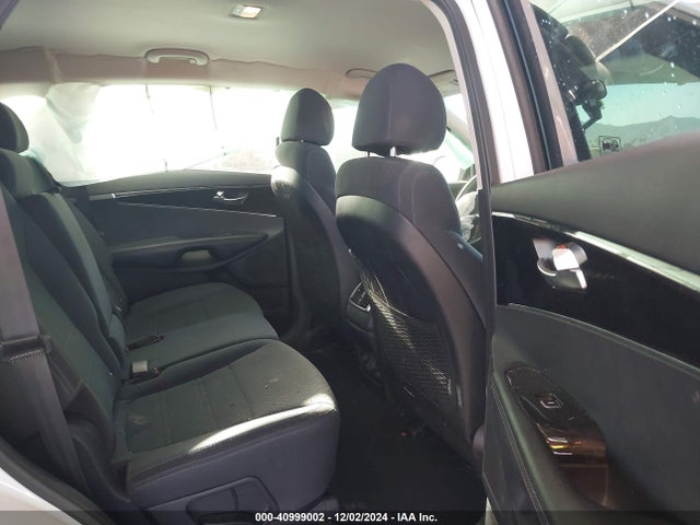 5XYPG4A55JG367791 KIA Sorento 3.3l Lx