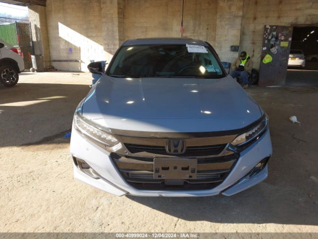 1HGCV2F95NA015676 Honda Accord Touring