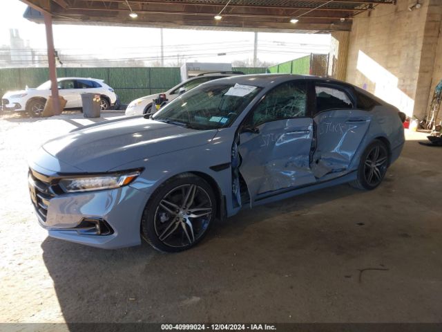 1HGCV2F95NA015676 Honda Accord Touring