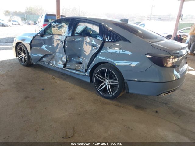 1HGCV2F95NA015676 Honda Accord Touring