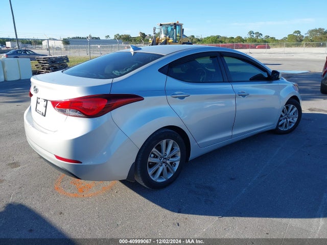 Hyundai ELANTRA SE 2015 5NPDH4AEXFH633421 Image 4