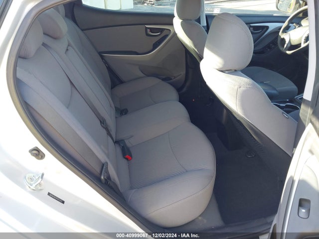 Hyundai ELANTRA SE 2015 5NPDH4AEXFH633421 Image 8