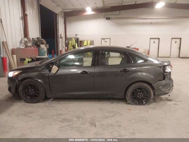 Ford FOCUS SE 2017 1FADP3F2XHL283675 Image 14