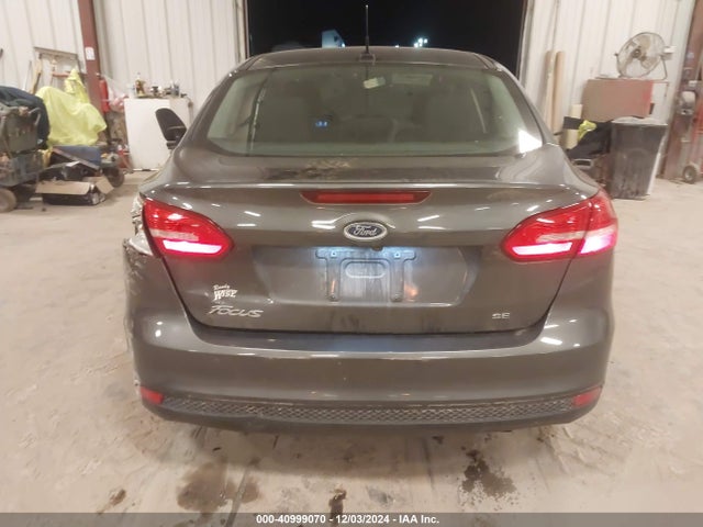 Ford FOCUS SE 2017 1FADP3F2XHL283675 Image 16