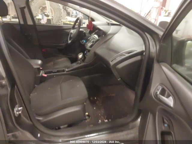 Ford FOCUS SE 2017 1FADP3F2XHL283675 Image 5