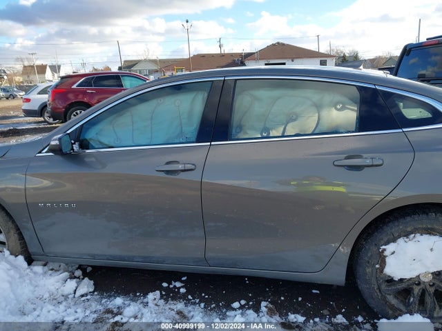 Chevrolet MALIBU LT 2018 1G1ZD5ST8JF221997 Image 15