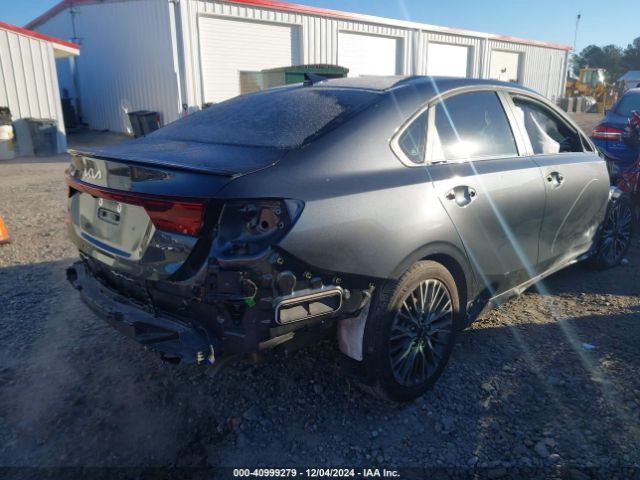 3KPF54AD2RE752114 KIA Forte Gt-line